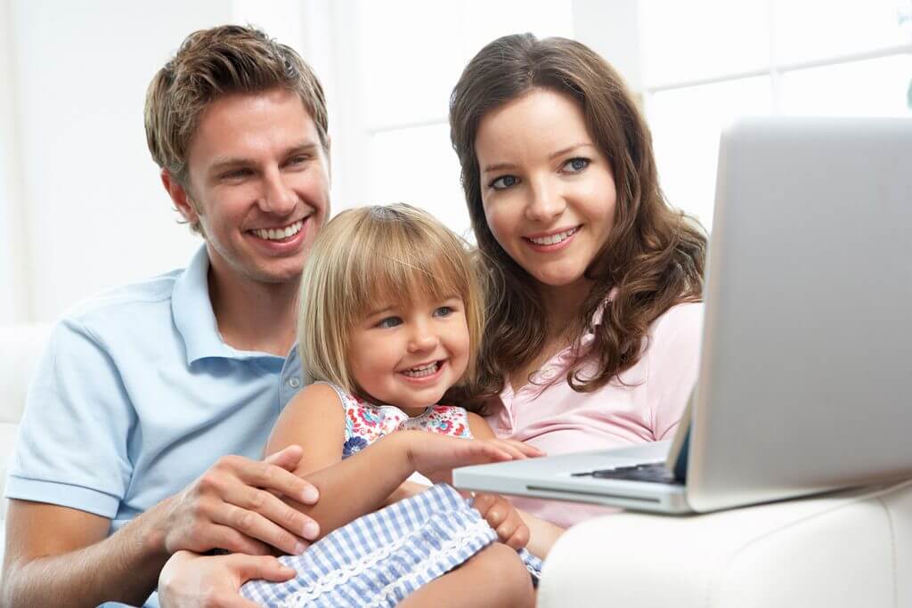 Family using best internet for rural areas | Vanguard Internet